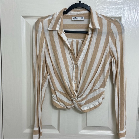 Hollister Crop Top - Picture 7 of 7